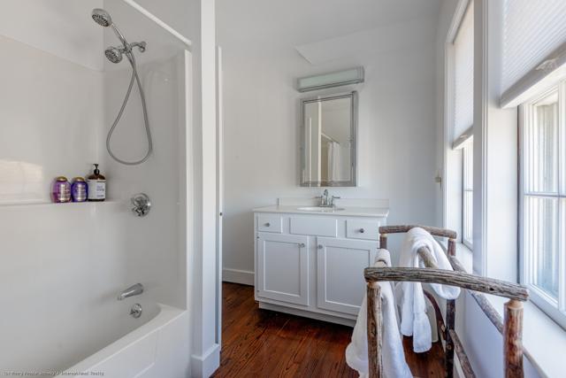29.5 Union Street – Bathroom